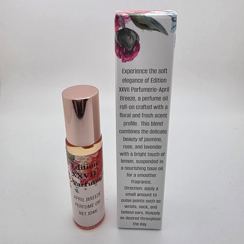 April Breeze Perfume Oil crafted with a floral and fresh scent profile Roll-On. This blend combines the delicate beauty of Ylang- ylang, Jasmine, Rose and Lemon- Net. 10 ML