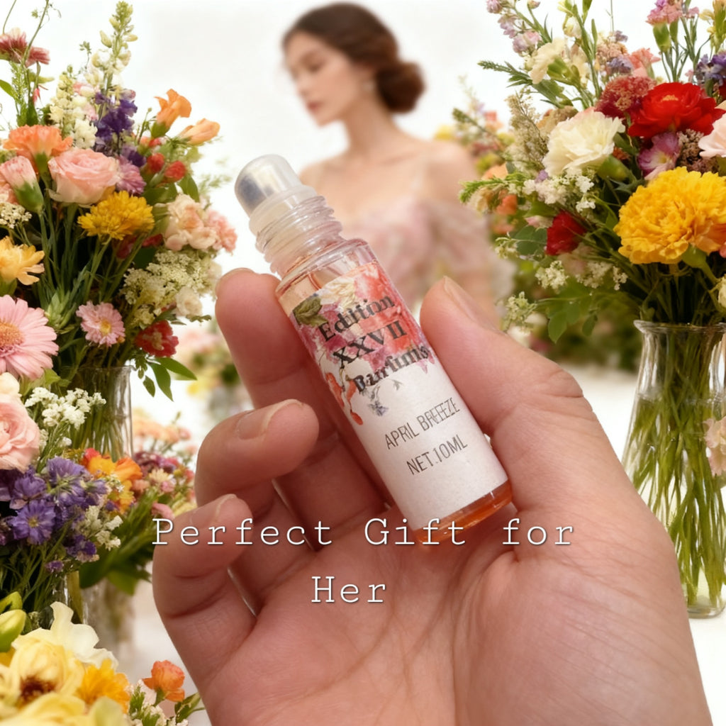 April Breeze Perfume Oil crafted with a floral and fresh scent profile Roll-On. This blend combines the delicate beauty of Ylang- ylang, Jasmine, Rose and Lemon- Net. 10 ML